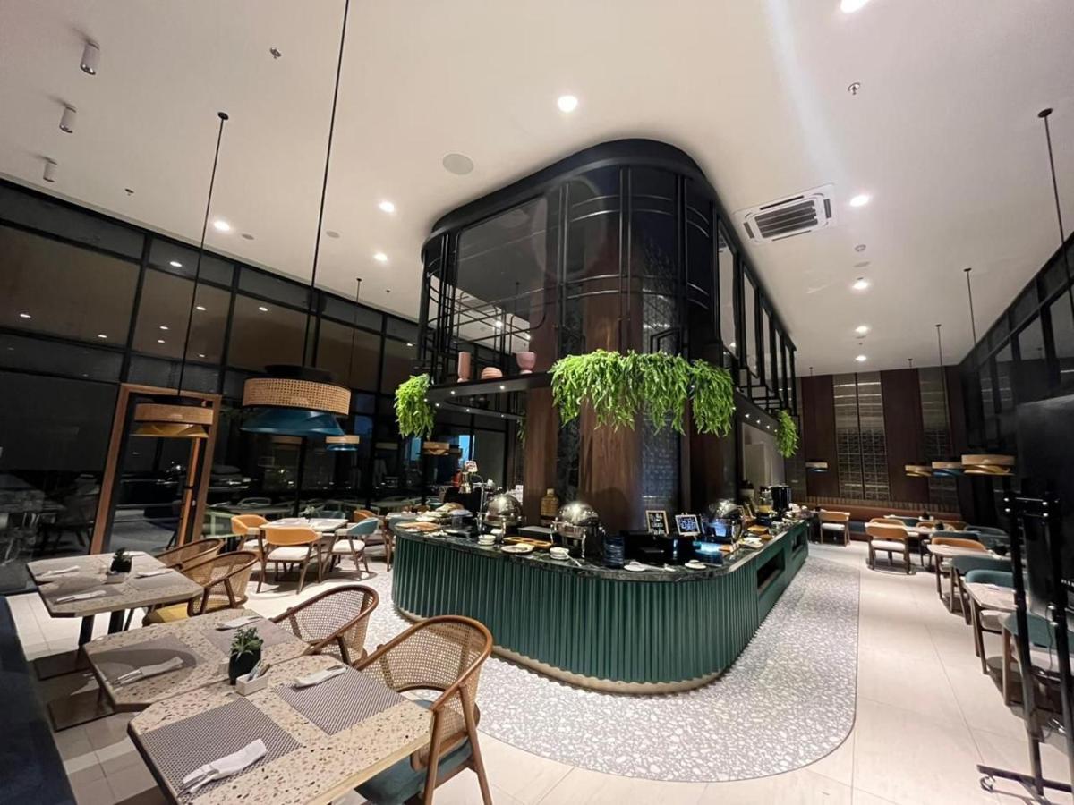 Herloom Hotel & Residence Bsd Tangerang Exterior photo