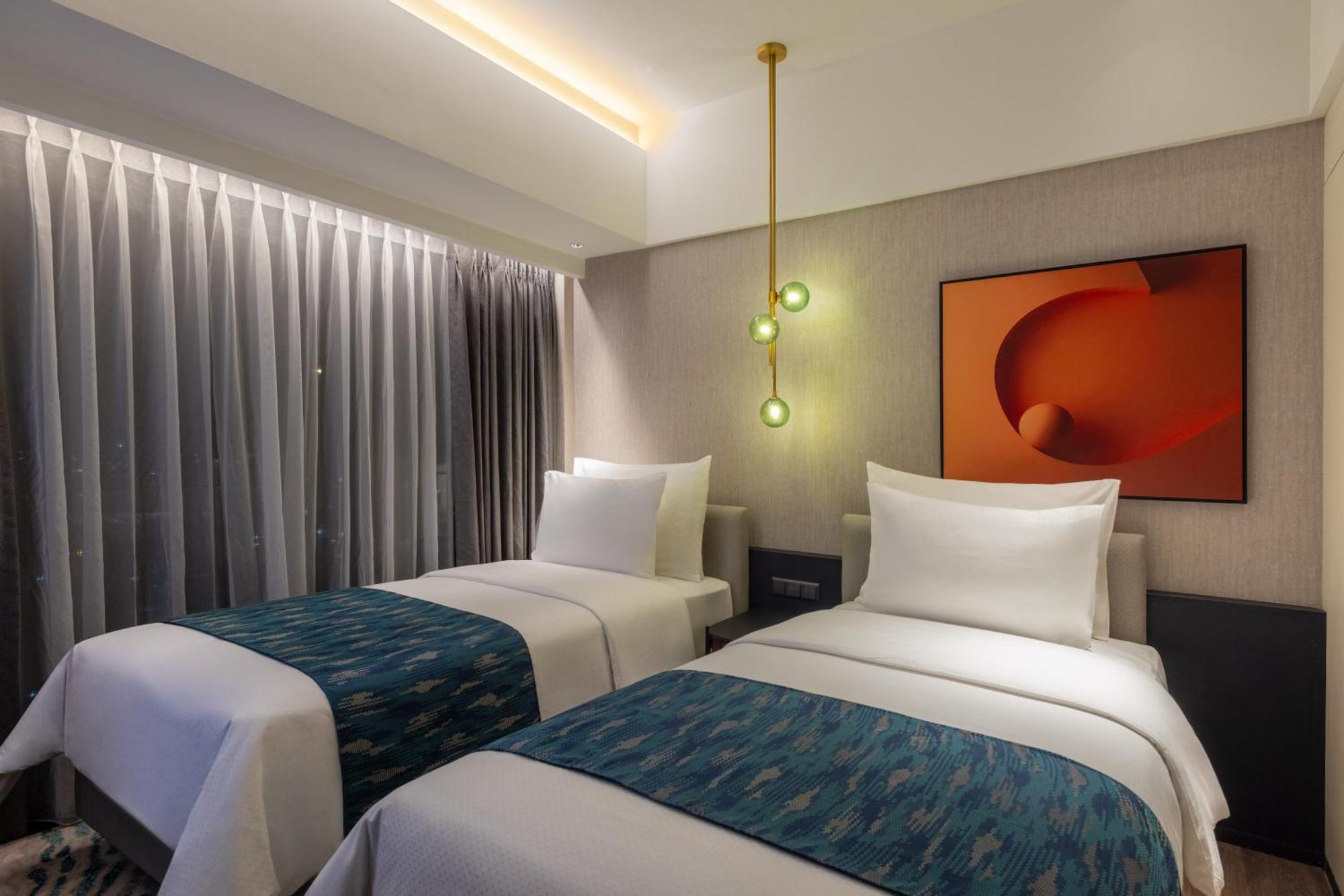 Herloom Hotel & Residence Bsd Tangerang Exterior photo