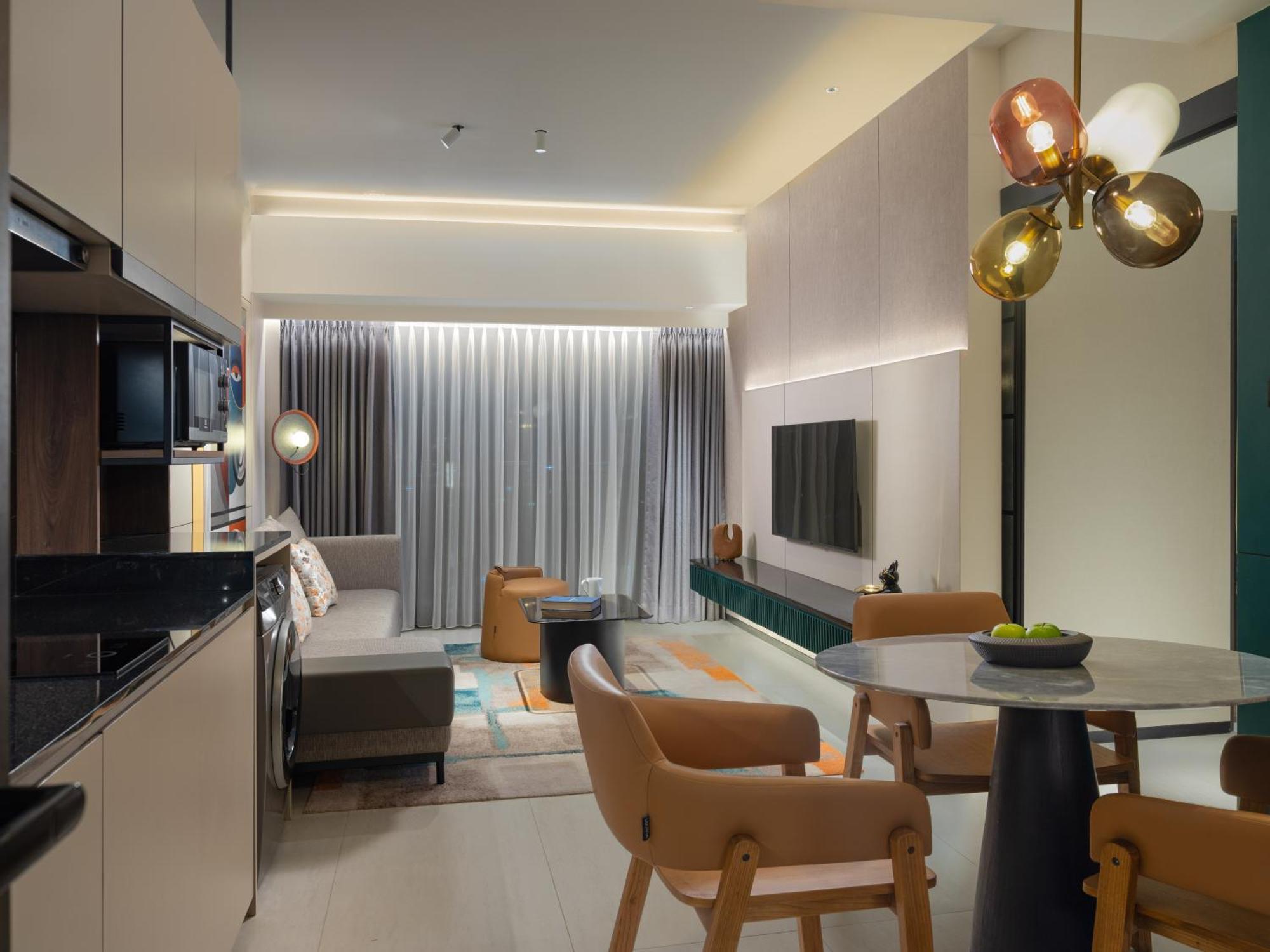 Herloom Hotel & Residence Bsd Tangerang Exterior photo