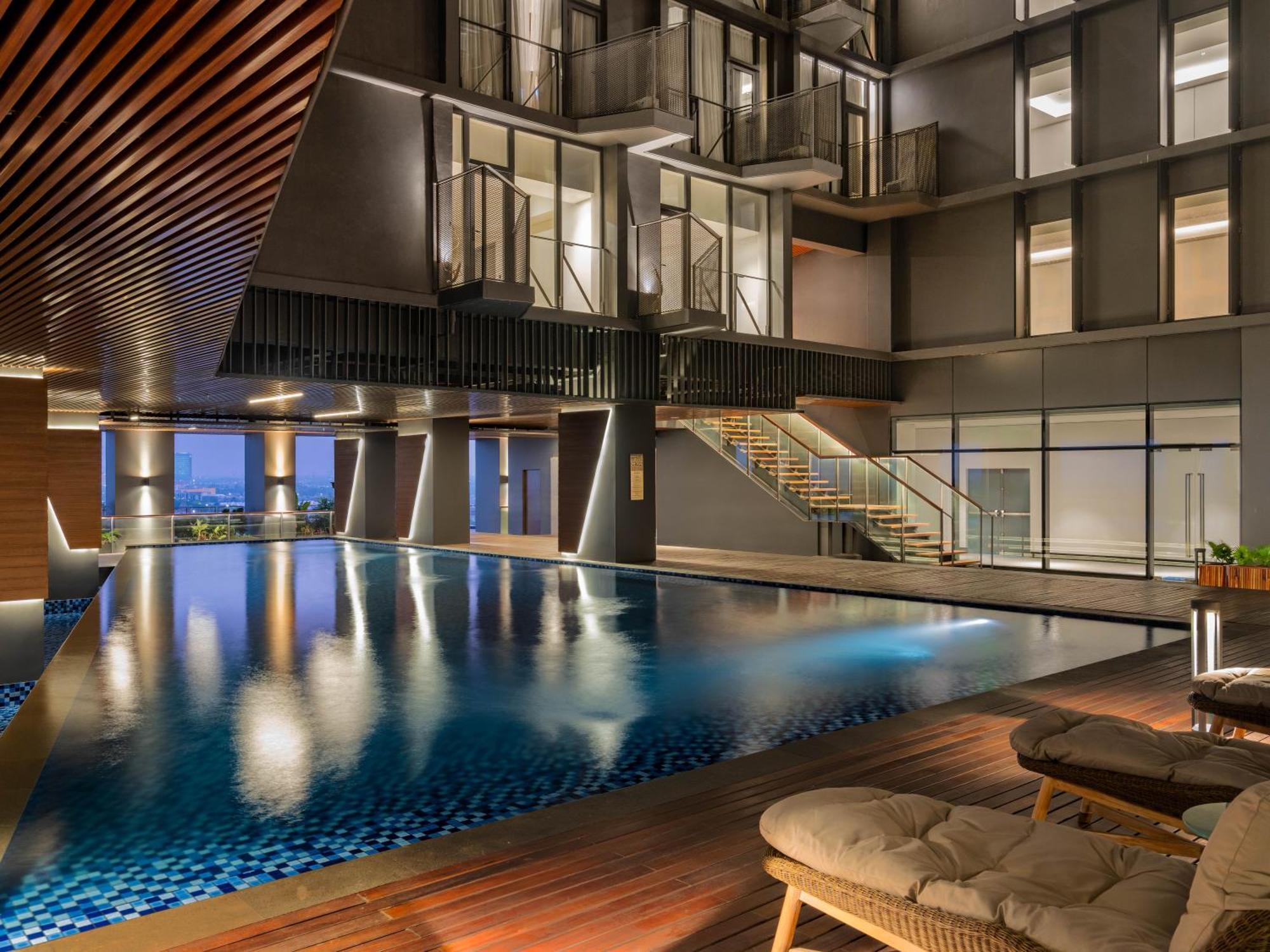 Herloom Hotel & Residence Bsd Tangerang Exterior photo